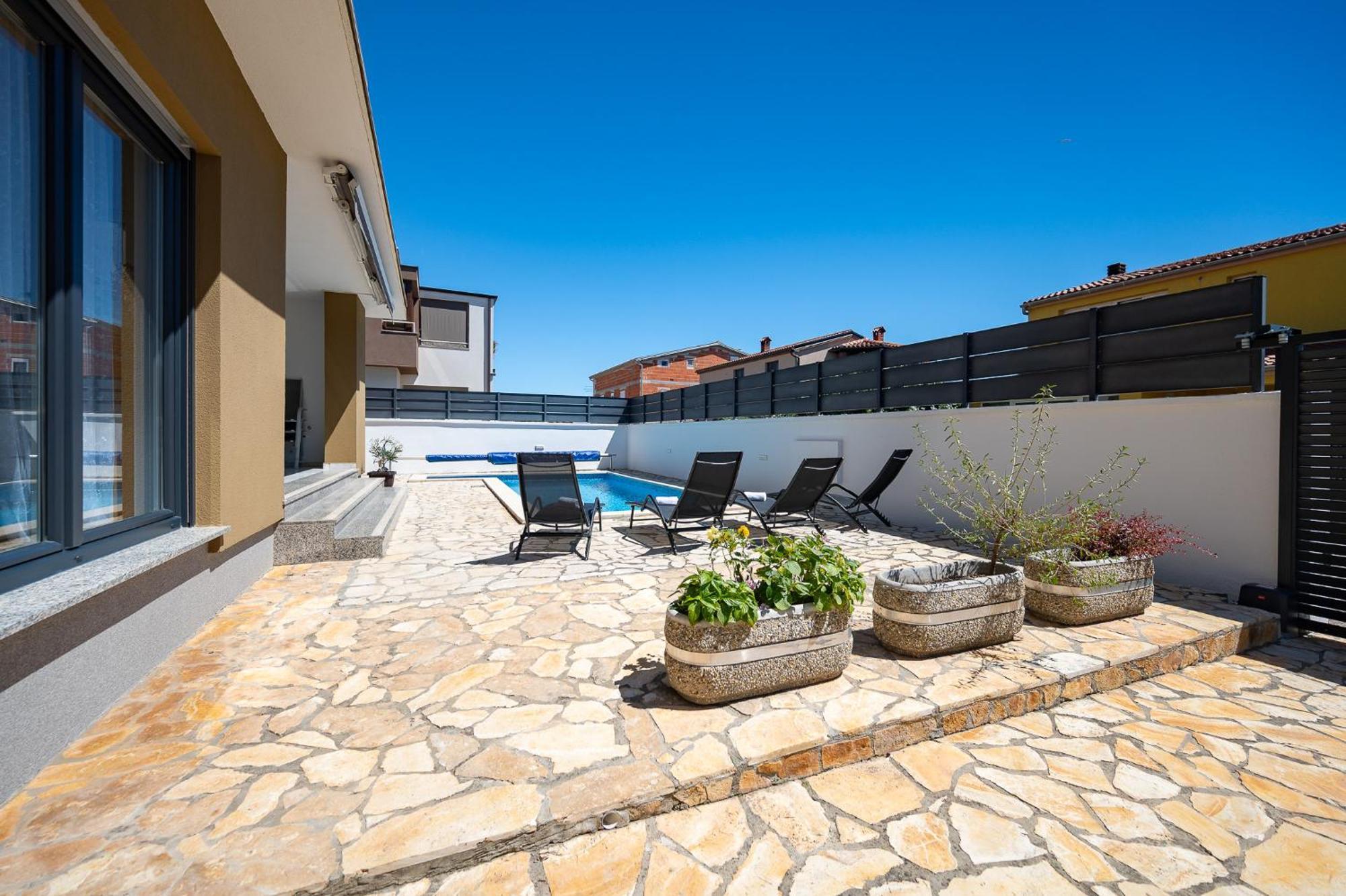 Sunce Villa